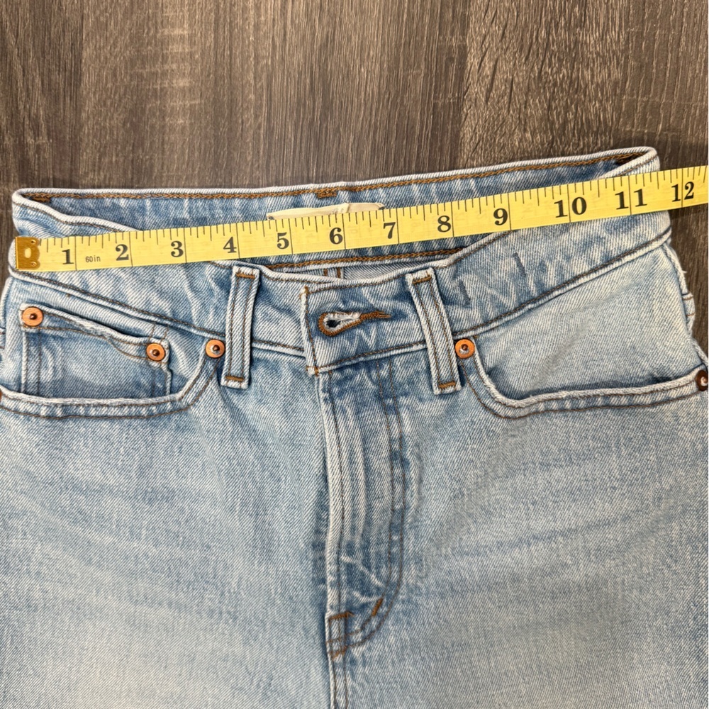 Madewell Distressed Light Blue Boyfriend Jeans - Picture 9 of 14